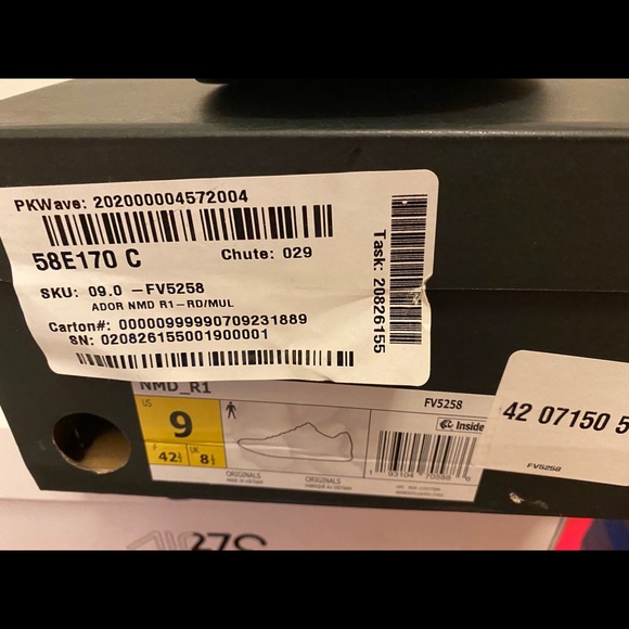 Adidas NMD R1 - Picture 2 of 3